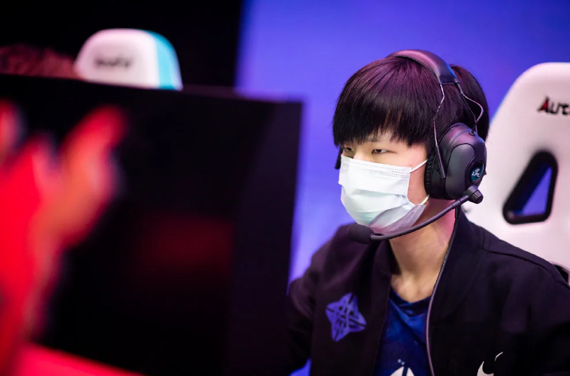 爱游戏精品手游合集关于明尼苏达森林狼迎法联杯关键赛，冲刺阶段状态回暖，话题不断，临场指挥获称赞的信息