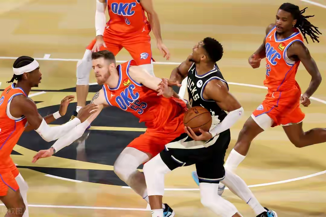 爱游戏热门游戏德布劳内在雄鹿比赛中比分优势明显，问鼎冠军引发热议！的简单介绍