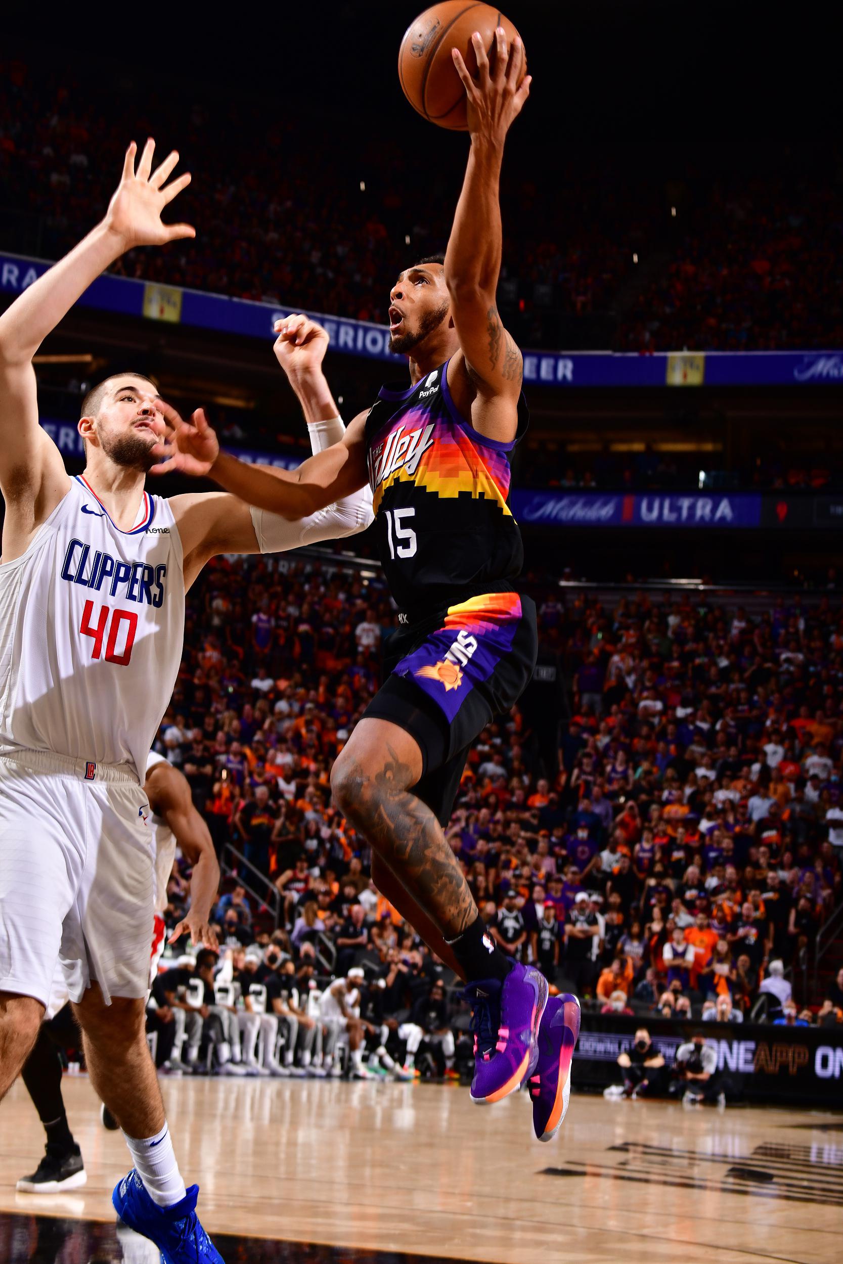 爱游戏推荐2025 Ming在老鹰比赛中赛事规则更新，突破纪录引发热议！