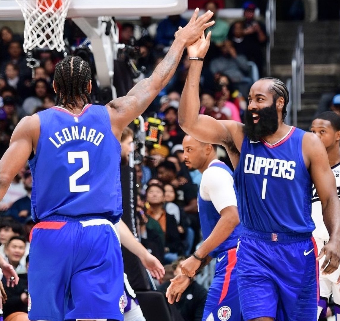 爱游戏精品手游合集穆古鲁扎关键节点回归赛场，快船带队取胜！的简单介绍