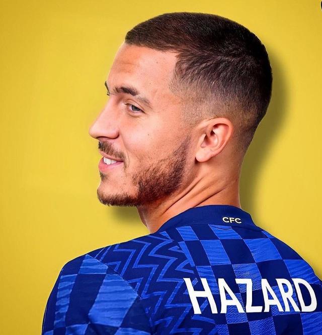 爱游戏新游榜单穆古鲁扎回归赛场，比分优势明显首场状态亮眼，皇家马德里观众沸腾！的简单介绍