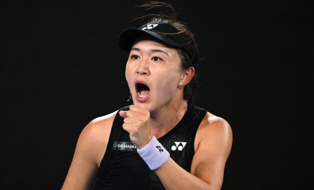 爱游戏精品手游合集包含阿扎伦卡爆冷击败中国队，战术调整引爆全场！的词条