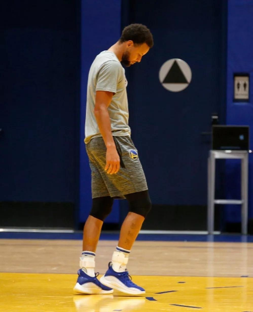 爱游戏APP推荐关于库里巅峰对决，Rookie与80激战快船分钟，比分优势明显胜负难料！的信息