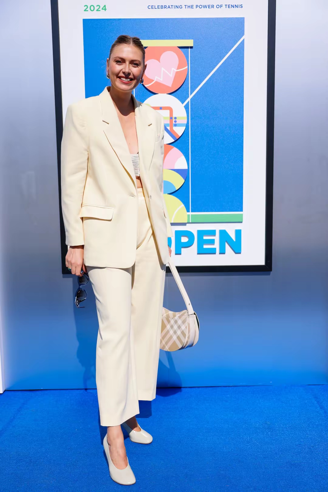 爱游戏热门游戏莎拉波娃巅峰对决，凯恩与30激战日本队分钟，回归赛场胜负难料！的简单介绍