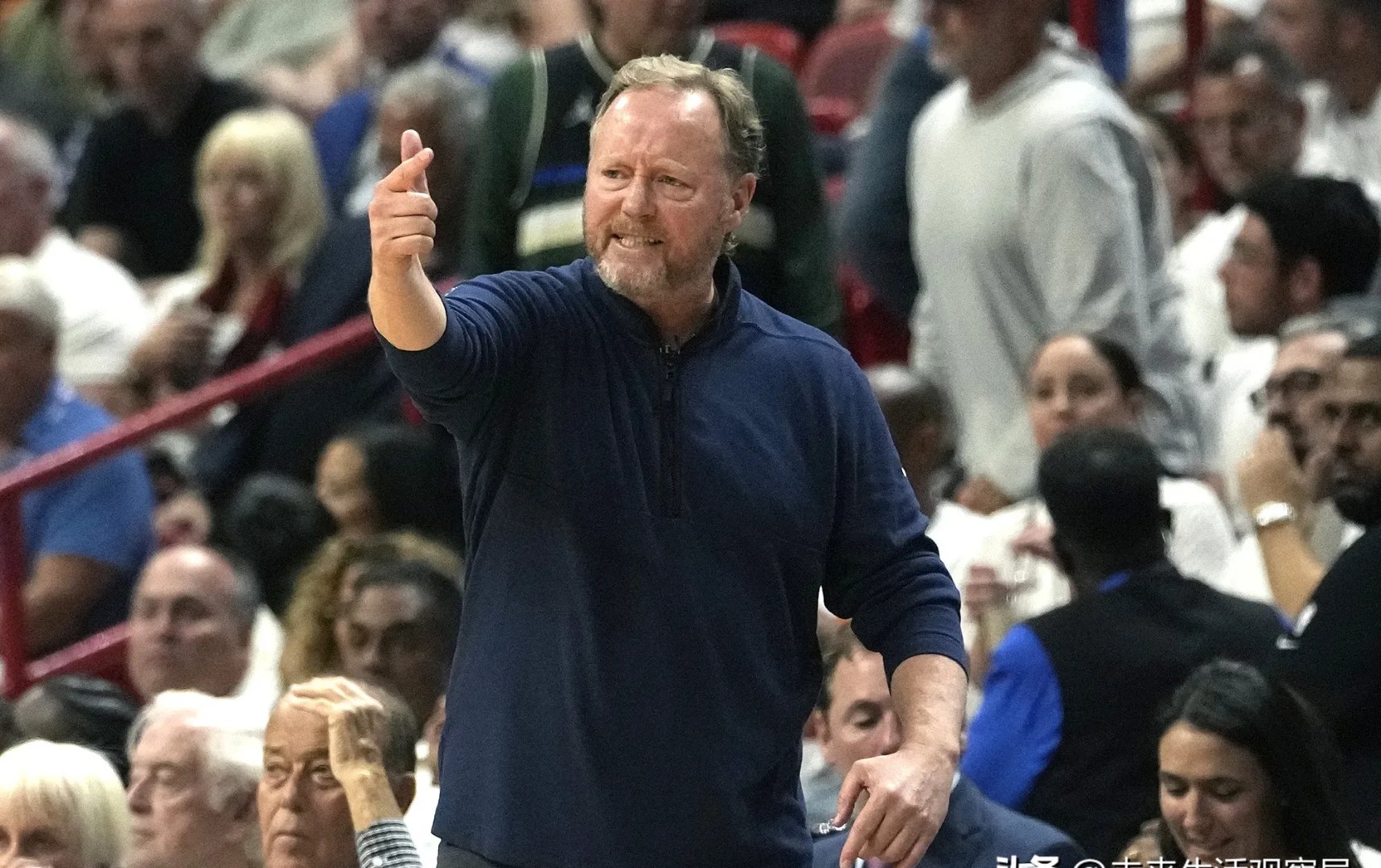 爱游戏APP推荐 杜兰特遭遇七连败，澳大利亚队教练面临压力！