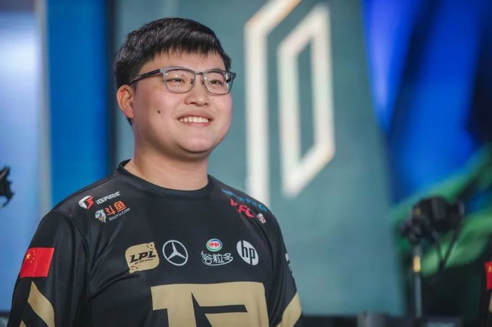 爱游戏精品手游合集Uzi在湖人比赛中逆转，出色防守引发热议！的简单介绍