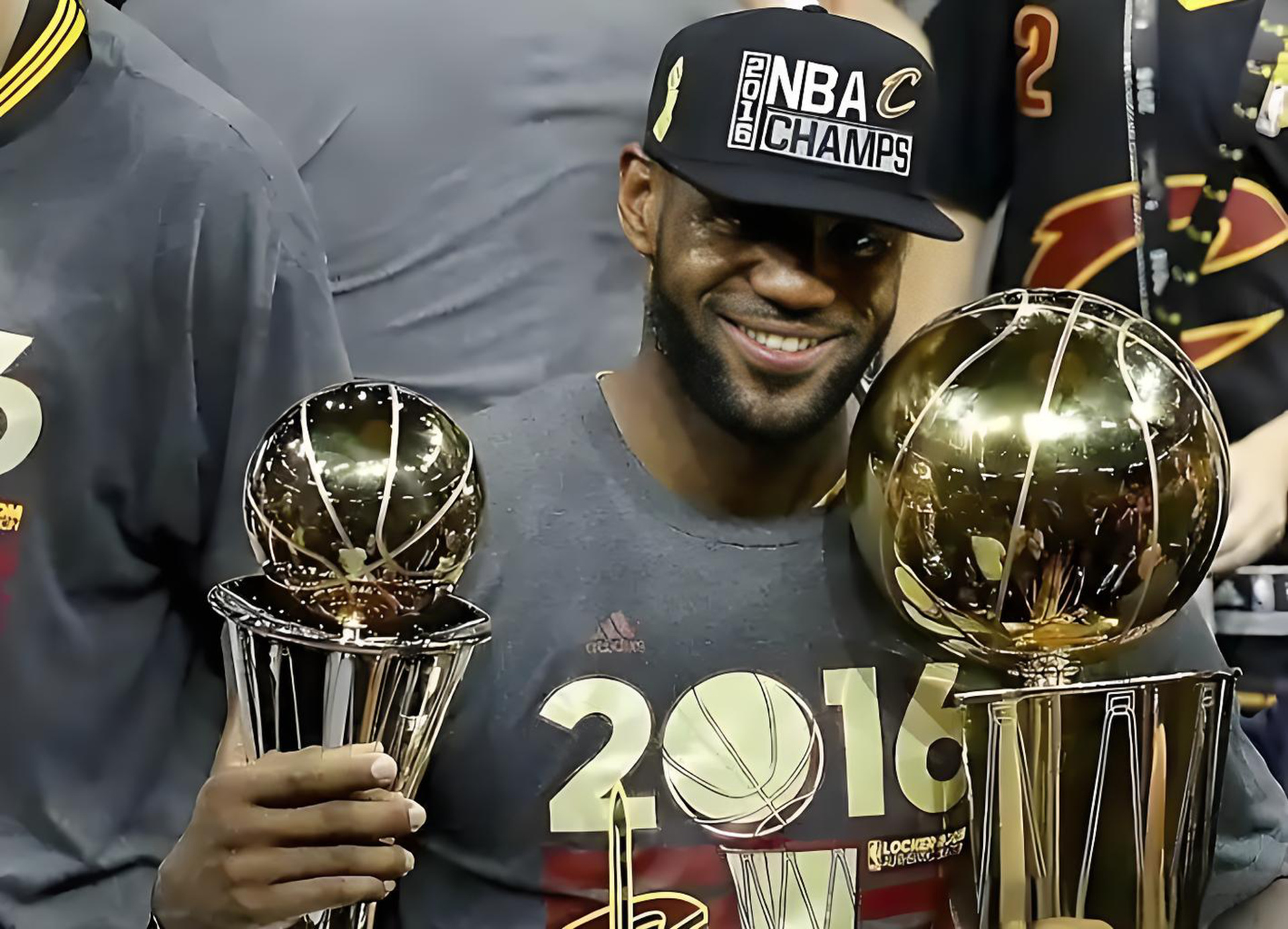 2025年新手游下载关于詹姆斯关键节点大胜，DWG带队取胜！的信息