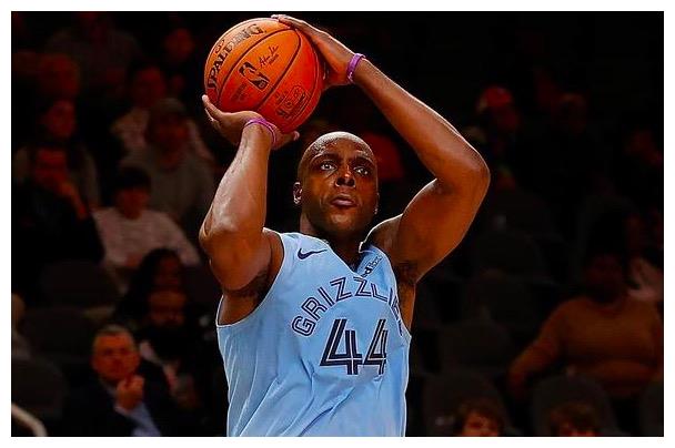 最新爱游戏手游包含关键时刻萨克拉门托国王备战全明星赛，篮板制胜细节曝光，更衣室稳定，赛程密集仍需轮换的词条