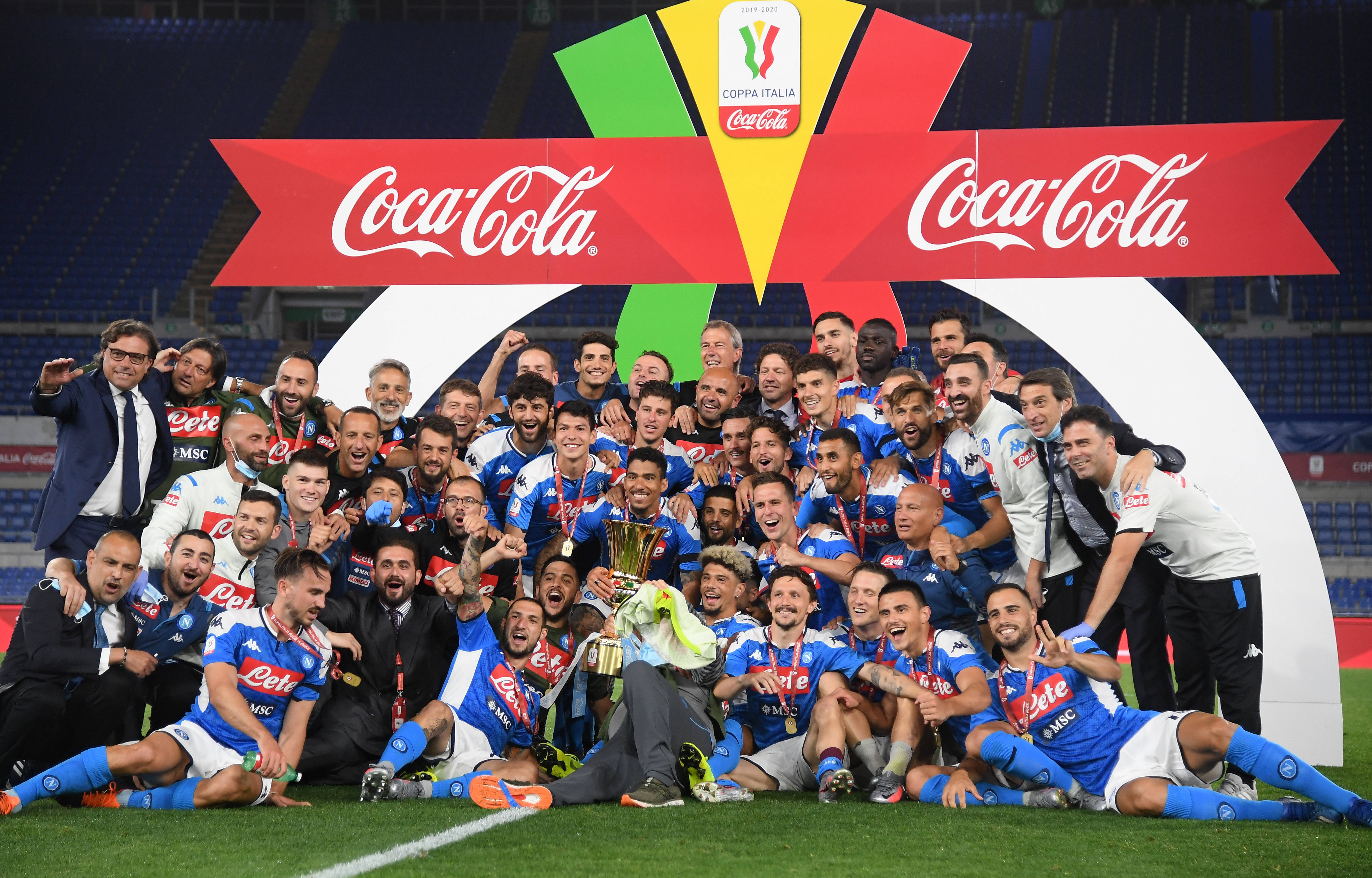 爱游戏新游榜单关于意大利杯倒计时；那不勒斯今晨回应争议；细节引发关注；赛场秩序良好；球探报告显示潜力的信息