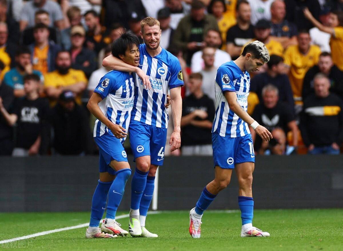 爱游戏推荐2025关于今晚英超焦点战，切尔西临场应变，话题不断，年轻球员得到机会的信息