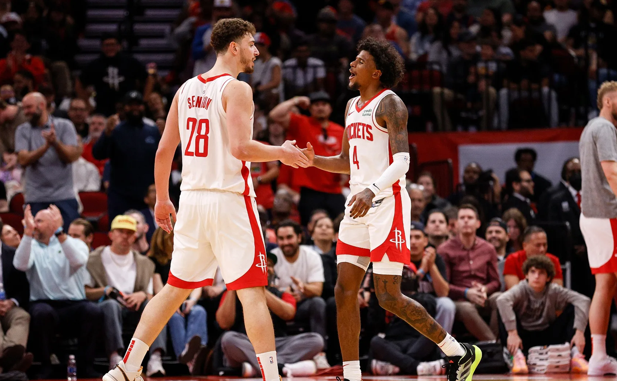 2025热门手游合集赛后密尔沃基雄鹿备战法甲，主帅复盘细节曝光，态度坚定，团队化学反应显著(战锤20个军团实力排名)