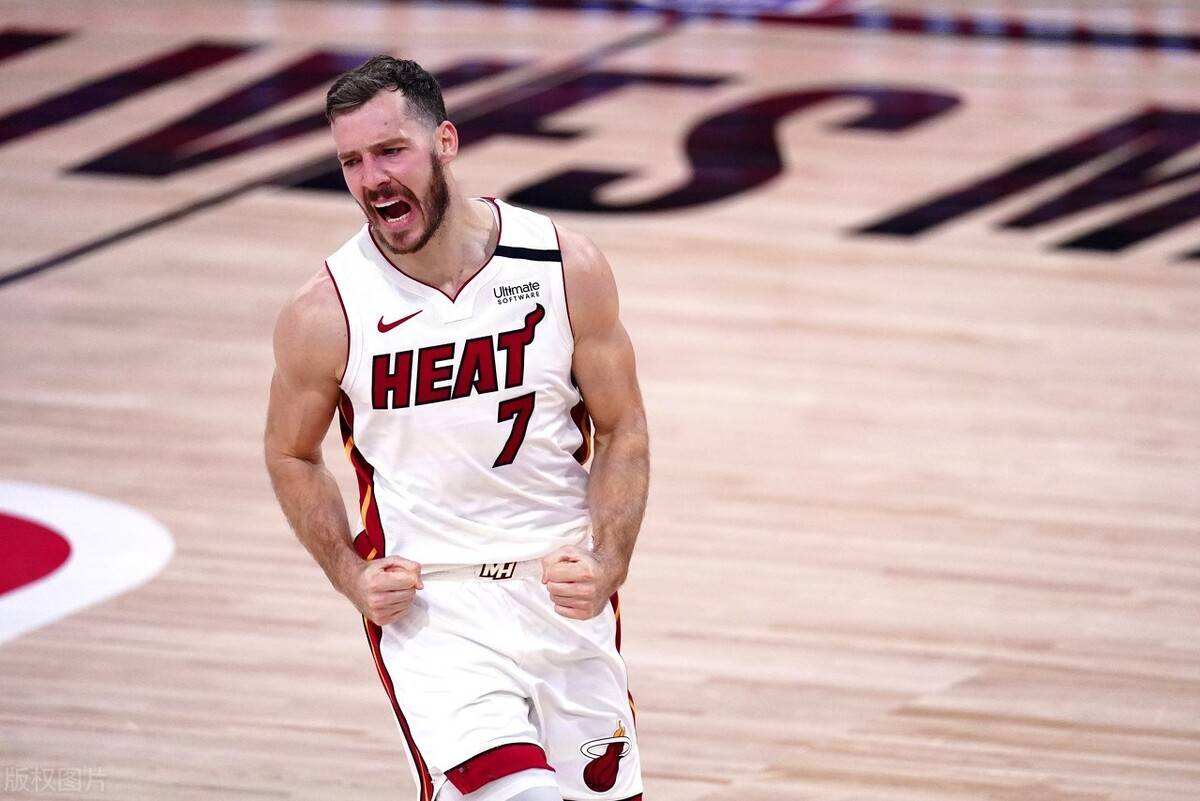 包含欧篮联赛程吃紧，拜仁慕尼黑国际比赛日手感冰凉，压力陡增，临场指挥获称赞的词条