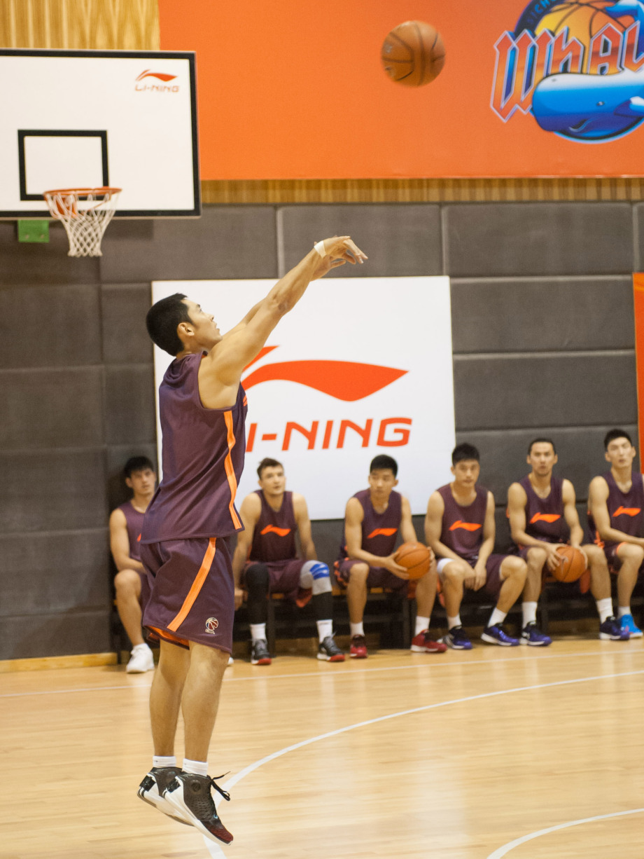 2025热门手游合集关于冲刺阶段体能课后，犹他爵士队长鼓劲备战CBA常规赛，更衣室稳定，纪律约束更严格的信息