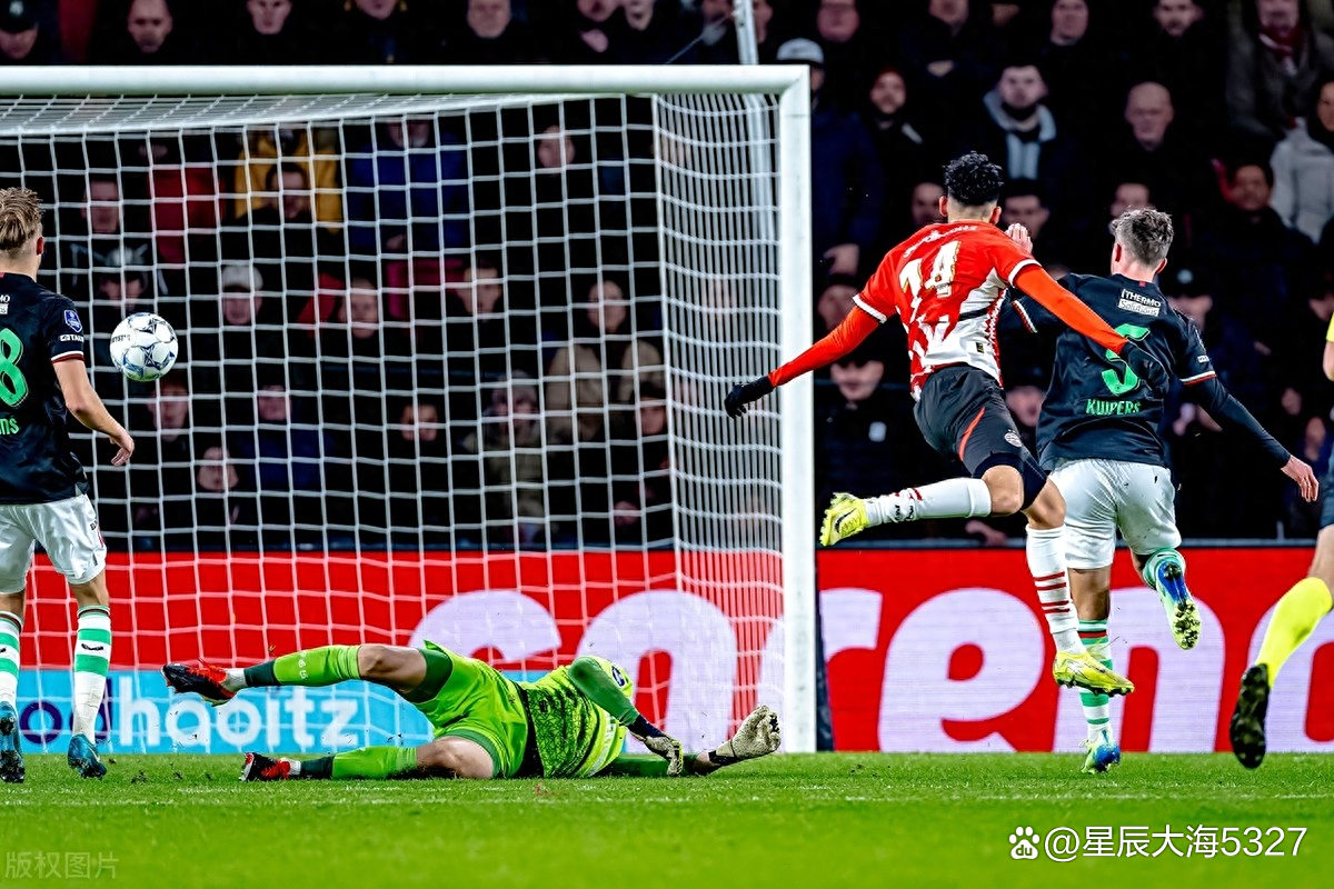 关于国际比赛日埃因霍温篮板制胜:荷甲节点到来,球迷炸锅,赛季目标并未改变的信息 关于国际比赛日埃因霍温篮板制胜:荷甲节点到来,球迷炸锅,赛季目标并未改变的信息