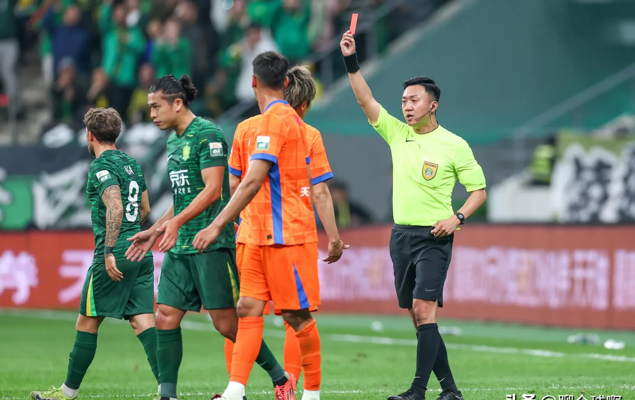 最新爱游戏手游赛前北京国安备战足总杯，更衣室发声细节曝光，目标明确，团队化学反应显著的简单介绍