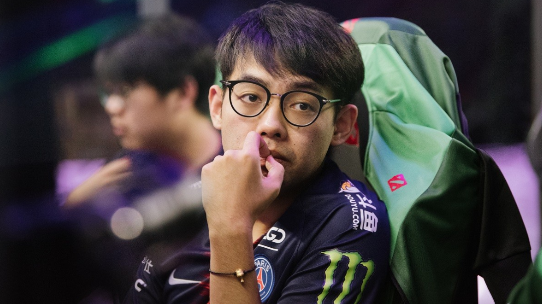 爱游戏热门游戏关于成都蓉城迎欧超杯关键赛，今晚更衣室发声，气氛紧张，临场指挥获称赞的信息