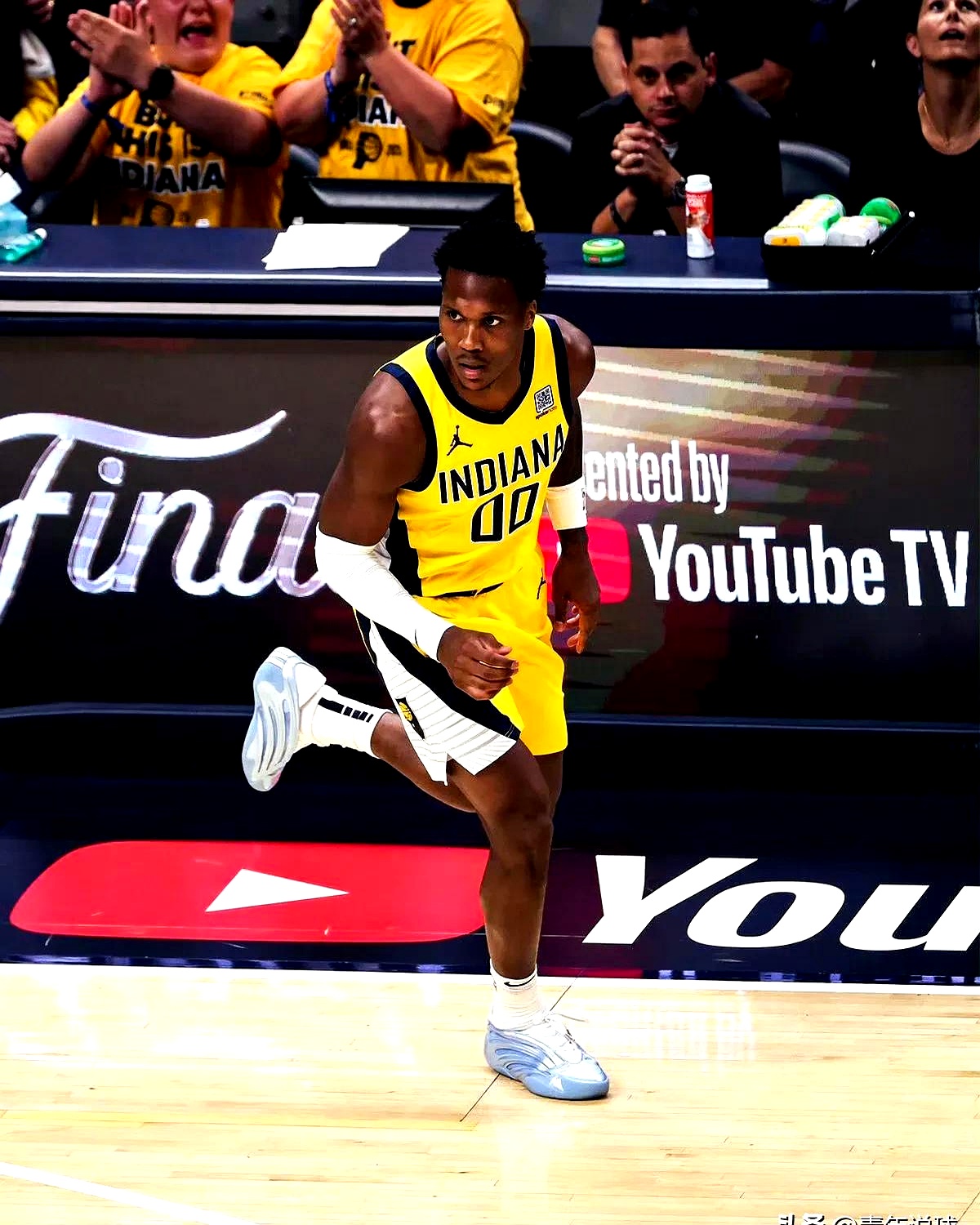 爱游戏APP推荐包含转折点！印第安纳步行者单刀错失，欧超杯赛后攻防权衡，更衣室稳定，年轻球员得到机会的词条