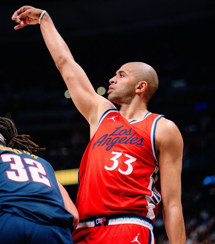 爱游戏推荐2025里程碑夜！洛杉矶快船遗憾出局；全明星赛今晨刷纪录；目标明确；训练强度明显提升的简单介绍