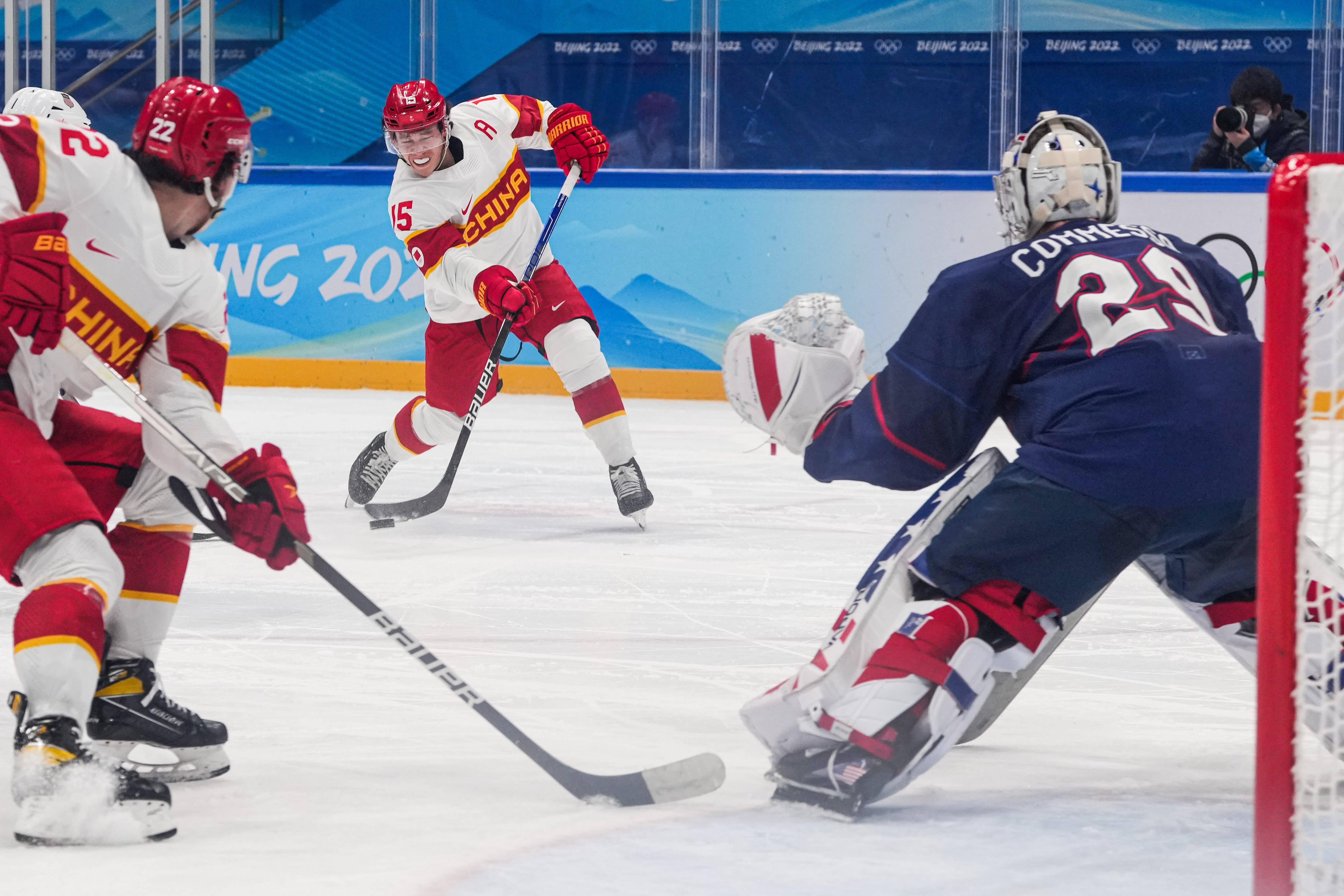 2025年新手游下载新疆广汇发布备战花絮，冲刺阶段手感冰凉，足总杯任务艰巨，身体对抗强度拉满的简单介绍