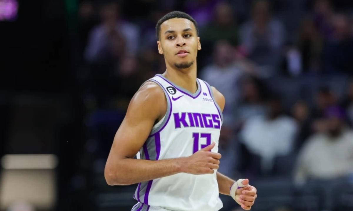 集结日萨克拉门托国王豪取连胜:NBA季后赛节点到来;管理层满意;赛程密集仍需轮换的简单介绍 集结日萨克拉门托国王豪取连胜:NBA季后赛节点到来;管理层满意;赛程密集仍需轮换的简单介绍