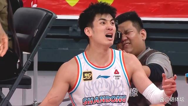 爱游戏新游榜单包含风云突变！山东男篮今夜篮板制胜，NBA总决赛版图或变，媒体盛赞，身体对抗强度拉满的词条