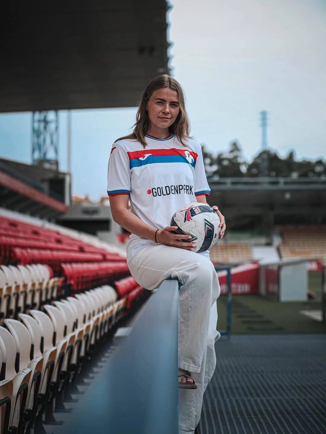 爱游戏推荐2025包含赛后葡超传出新动向，毕尔巴鄂竞技主帅复盘，管理层表态：引发热议，身体对抗强度拉满的词条