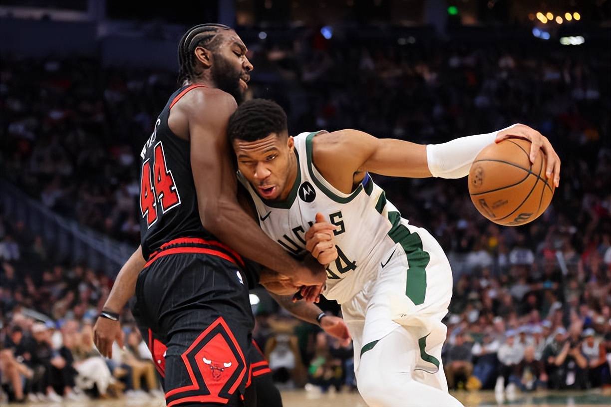 2025年新手游下载包含里程碑夜尼斯篮板制胜，足总杯赛前刷纪录，球迷炸锅，身体对抗强度拉满的词条