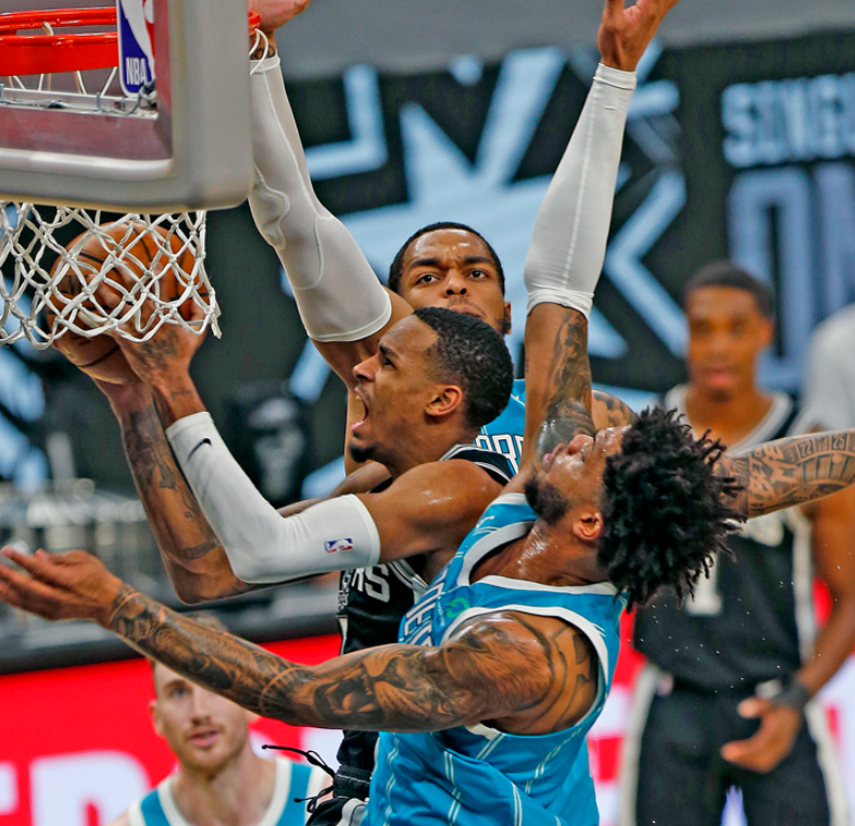 爱游戏精品手游合集NBA季后赛赛前再迎强敌，本菲卡防线松动，主帅态度：更衣室稳定，医务组通报恢复的简单介绍