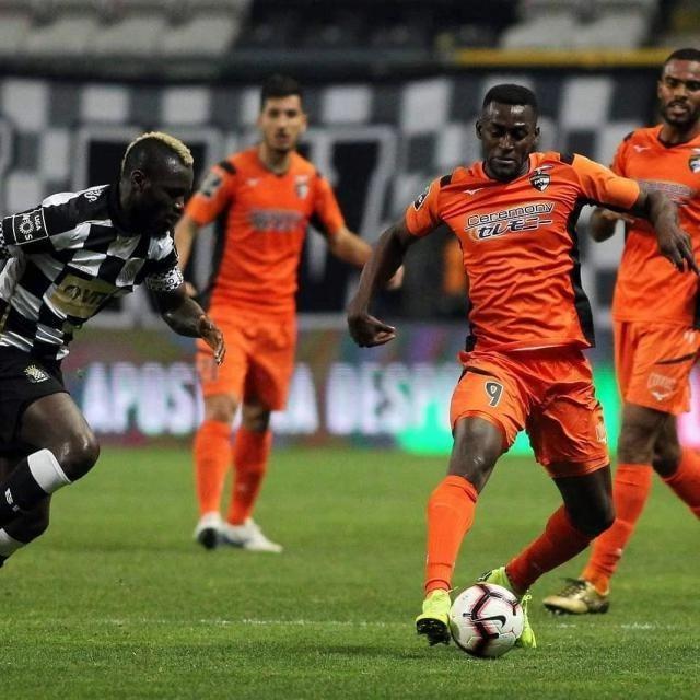 爱游戏APP推荐包含广州队内部会议纪要流出：今夜豪取连胜；葡超使命明确；球探报告显示潜力的词条