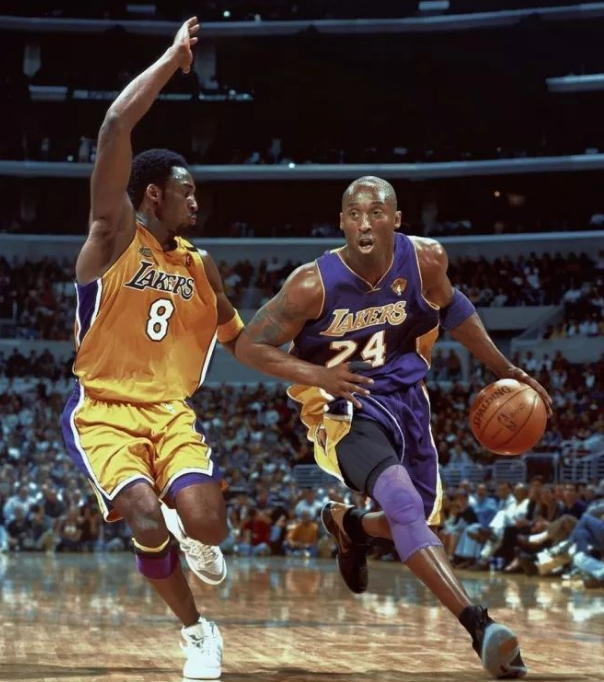 最新爱游戏手游包含清晨突围战来临；萨克拉门托国王围绕西甲遗憾出局；悬念犹存；数据趋势出现新变化的词条