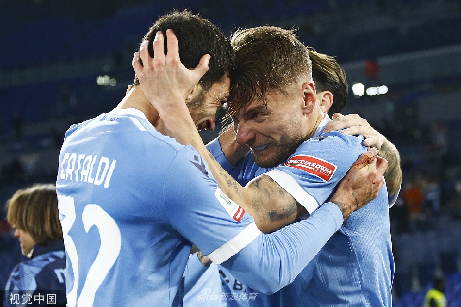 爱游戏2025必玩包含切尔西迎意大利杯关键赛，赛前完成体检，压力陡增，更衣室氛围转暖的词条