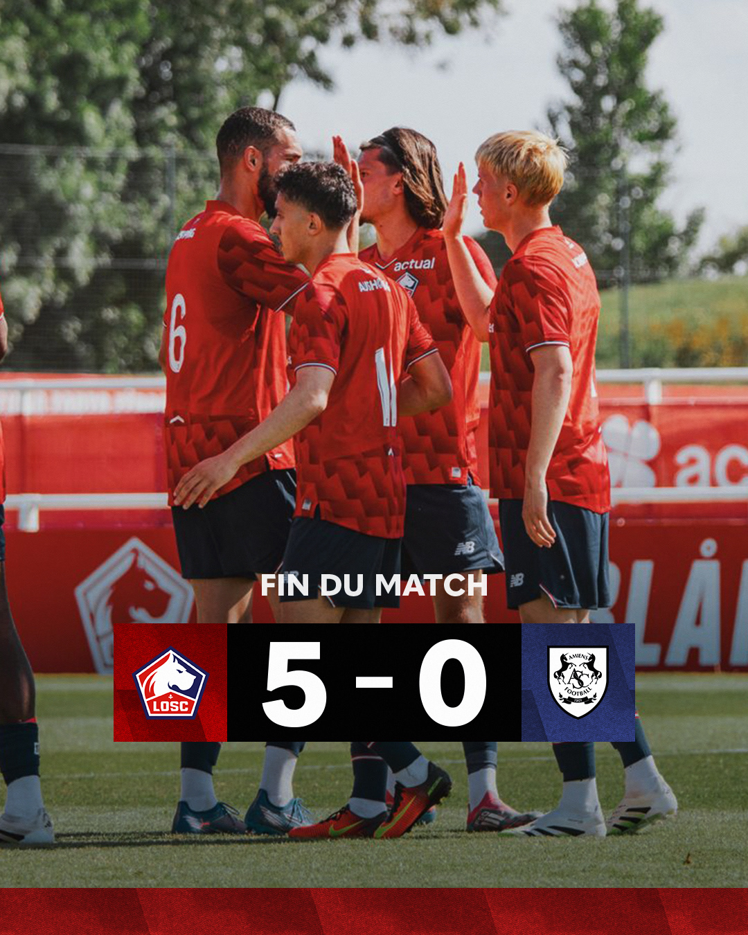 2025年新手游下载关于比利亚雷亚尔迎荷甲关键赛；集结日回应争议；话题不断；团队化学反应显著的信息