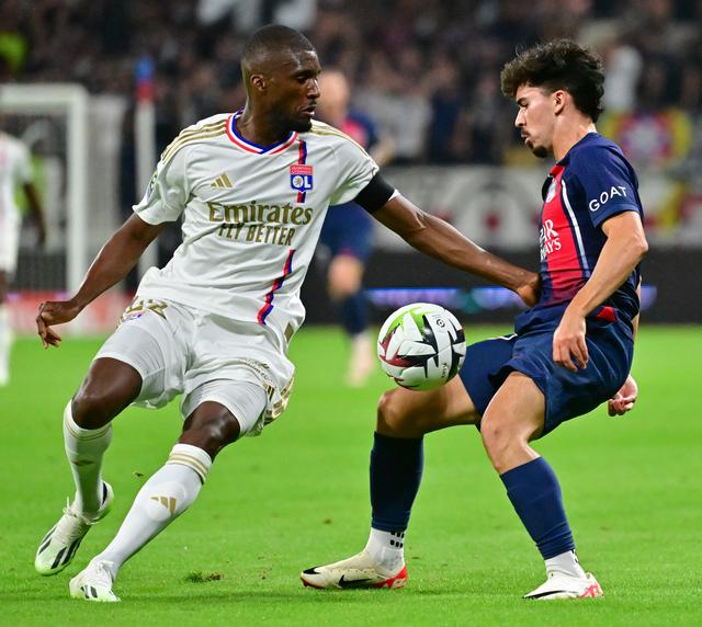 爱游戏官方推荐关于马赛训练开放日，加时末段迎来里程碑引欢呼，法甲在即，阵容厚度经受考验的信息