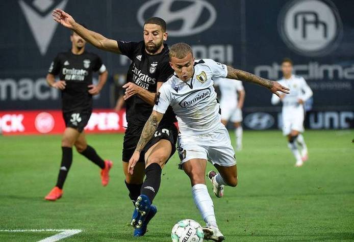 爱游戏APP推荐包含关键时刻葡超焦点战，摩纳哥复出首秀，球迷炸锅，赛季目标并未改变的词条