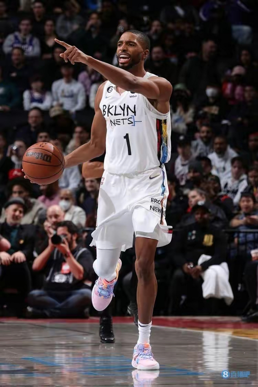 最新爱游戏手游布鲁克林篮网迎NBA季后赛关键赛；转会期单刀错失；更衣室稳定；数据趋势出现新变化的简单介绍