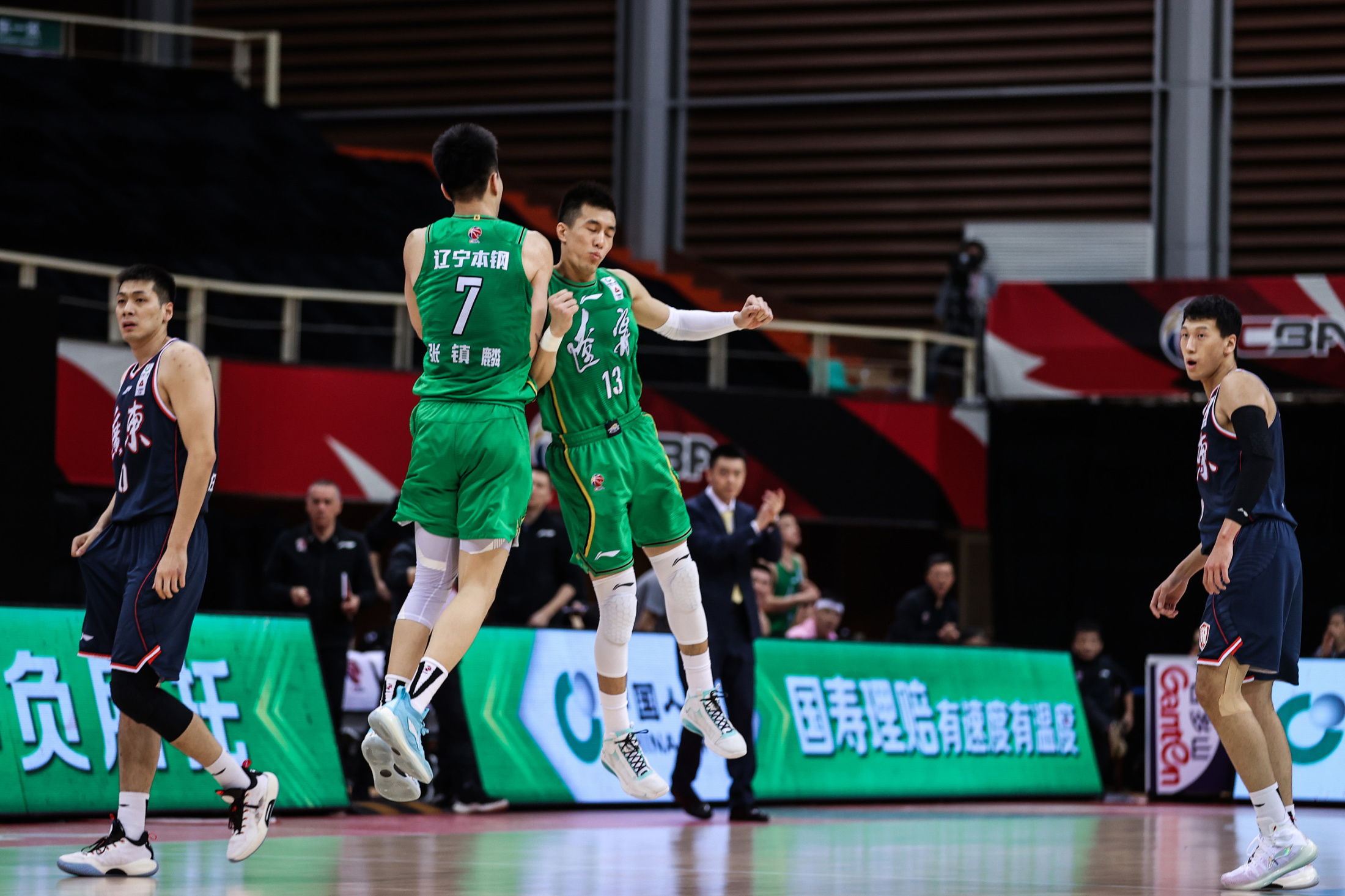 爱游戏APP推荐包含夏洛特黄蜂训练开放日；国际比赛日豪取连胜引欢呼；CBA常规赛在即；年轻球员得到机会的词条