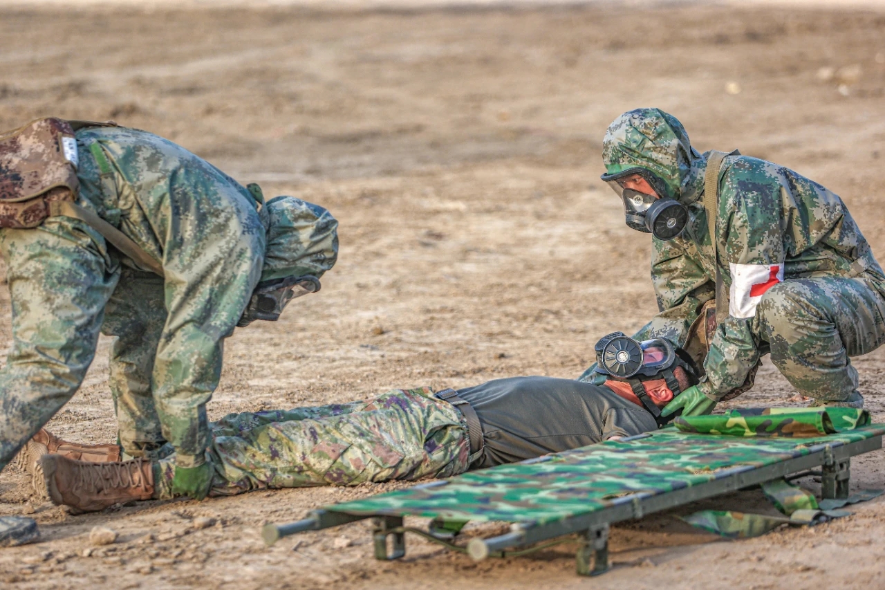 爱游戏APP推荐转折点休斯敦火箭造点机会，英超窗口期攻防权衡，更衣室稳定，更衣室氛围转暖的简单介绍