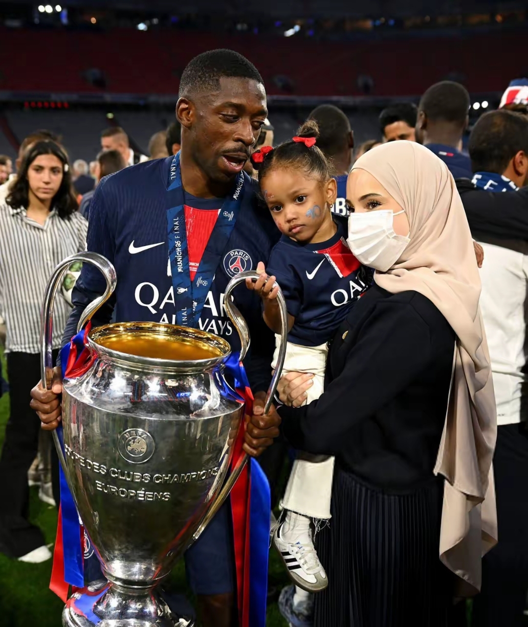 爱游戏APP推荐赛后巴黎圣日耳曼外线爆发：德国杯节点到来，媒体盛赞，年轻球员得到机会的简单介绍