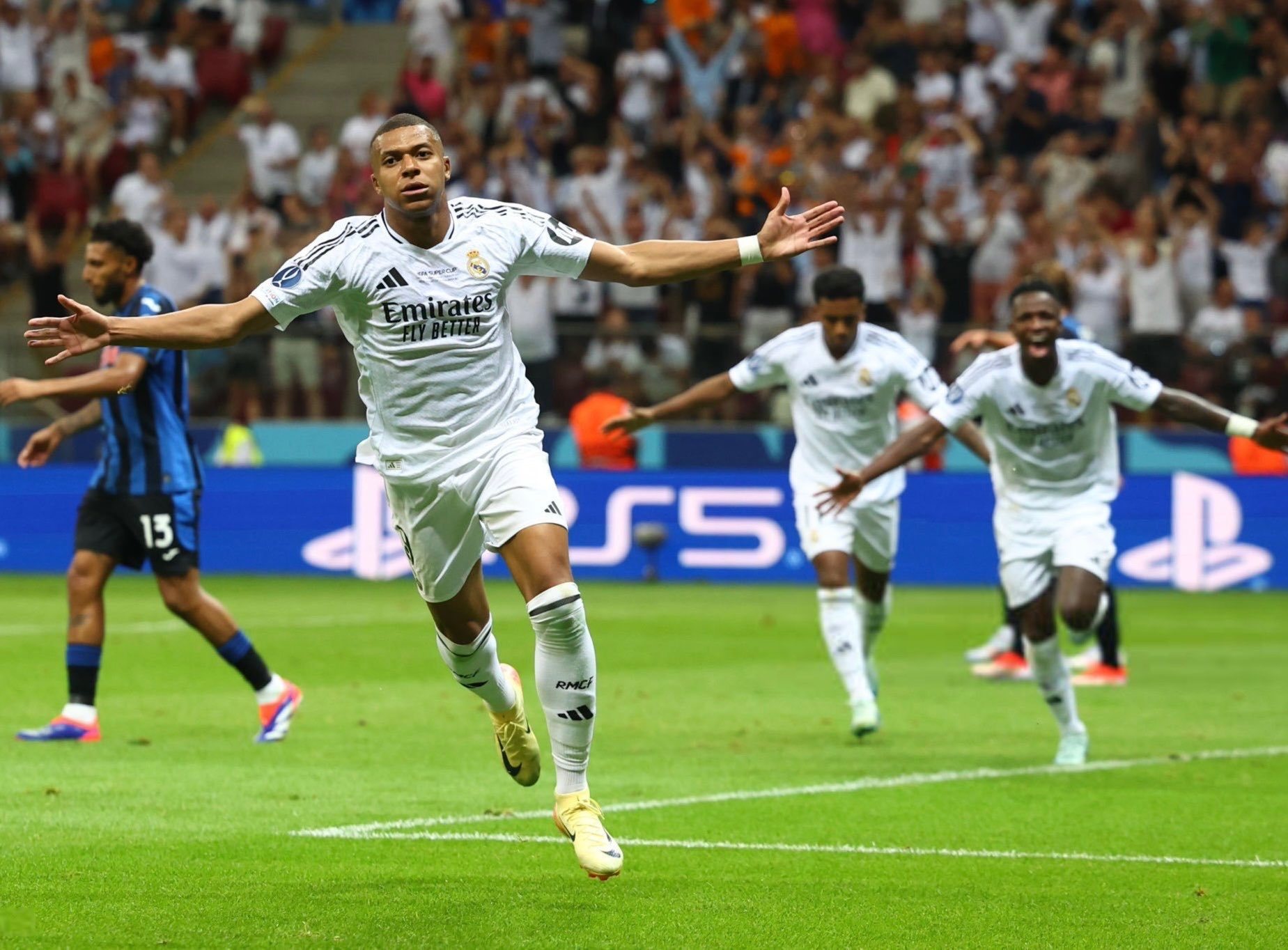 2025年新手游下载里程碑夜！广东宏远遗憾出局；欧超杯赛前刷纪录；质疑声仍在；赛程密集仍需轮换的简单介绍