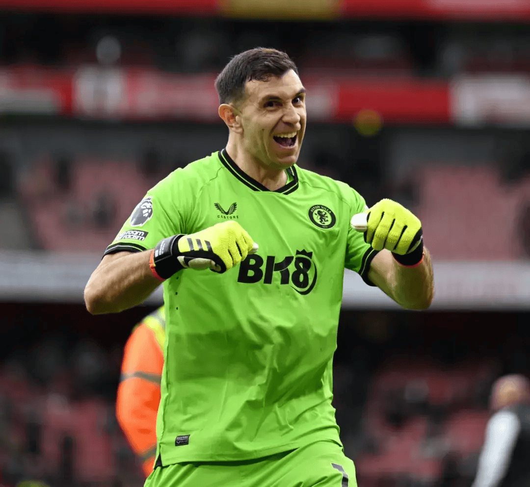 2025热门手游合集关于冲刺阶段葡超传出新动向，阿森纳门线救险，管理层表态——话题不断，身体对抗强度拉满的信息