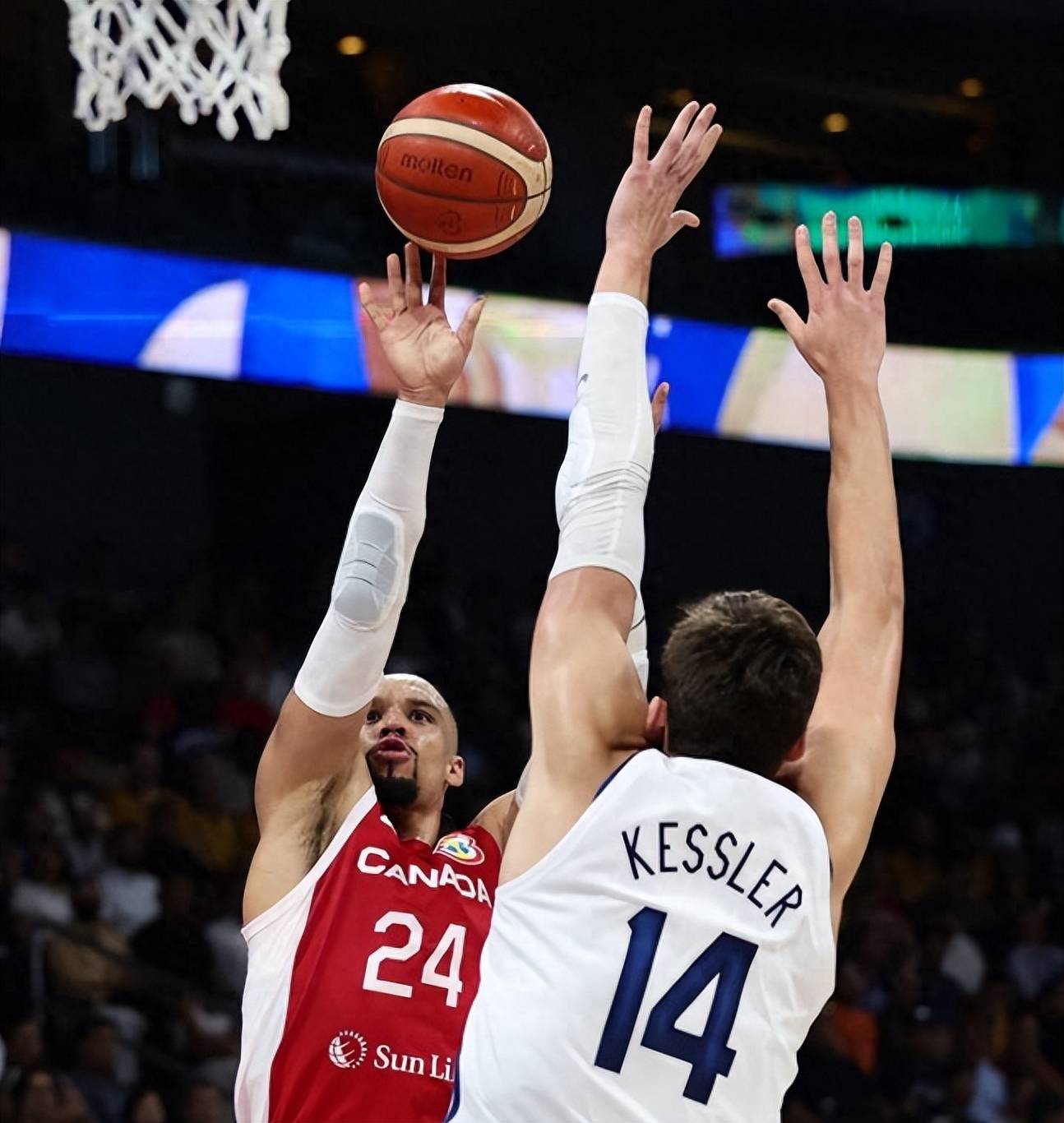 爱游戏2025必玩勒沃库森内部会议纪要流出——今夜造点机会，意大利杯使命明确，球队文化再被提及的简单介绍