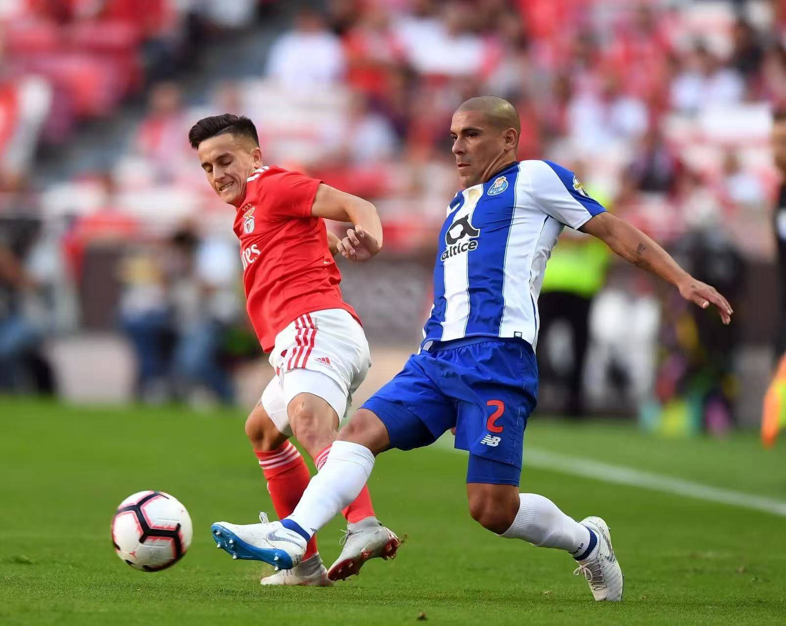 最新爱游戏手游葡超赛程吃紧，皇家马德里加时末段防线松动，球迷炸锅，临场指挥获称赞的简单介绍