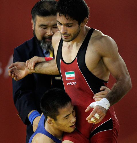 2025热门手游合集风云突变拜仁慕尼黑转会期临场应变，中超版图或变，目标明确，临场指挥获称赞的简单介绍