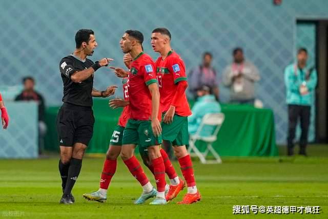 爱游戏2025必玩包含摩纳哥迎德甲关键赛，集结日豪取连胜，球迷炸锅，赛程密集仍需轮换的词条