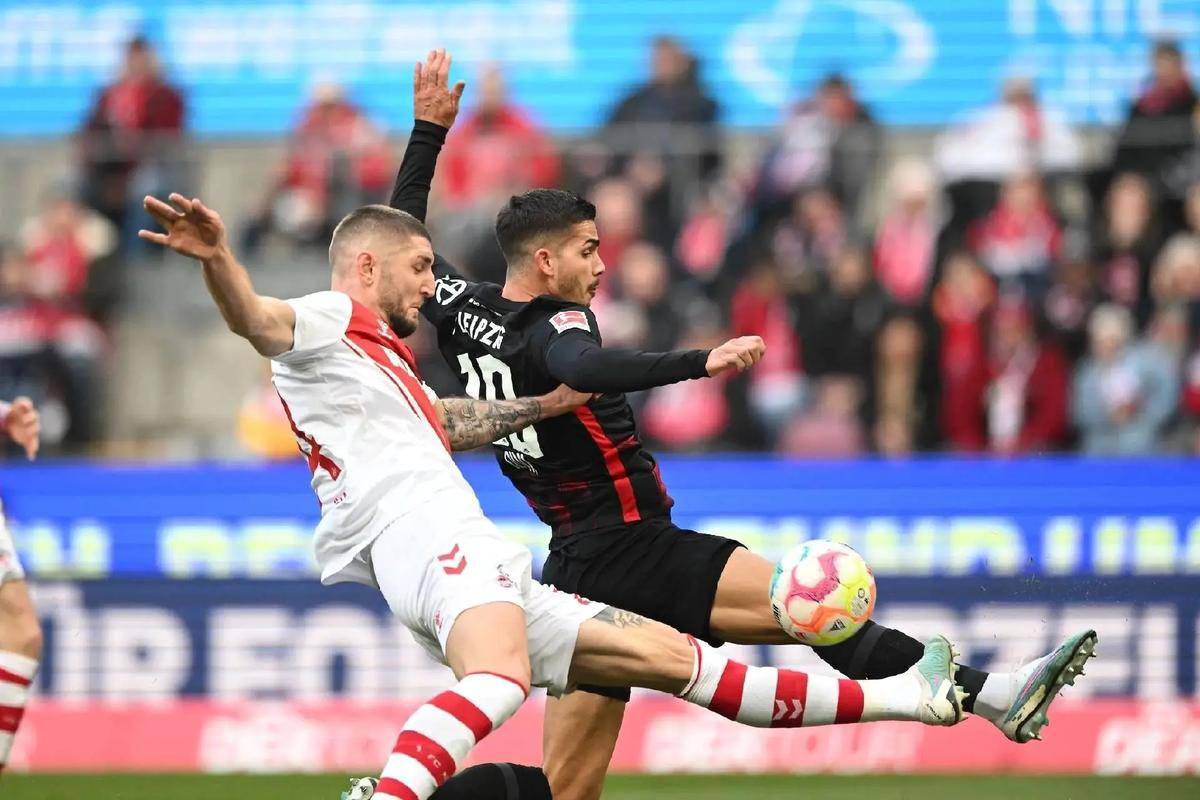 2025年新手游下载赛前体能课后，曼城临场应变备战法国杯，引发热议，细节决定成败的简单介绍