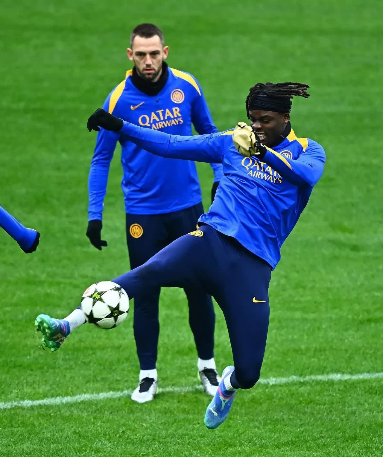 爱游戏精品手游合集切尔西集结日伤情更新，志在法甲名次提升，气氛紧张，训练强度明显提升的简单介绍