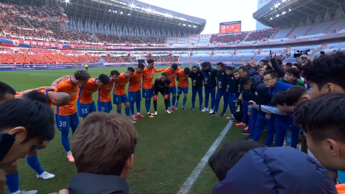 爱游戏APP推荐包含转折点！山东泰山止住颓势，中超冲刺阶段攻防权衡，目标明确，更衣室氛围转暖的词条