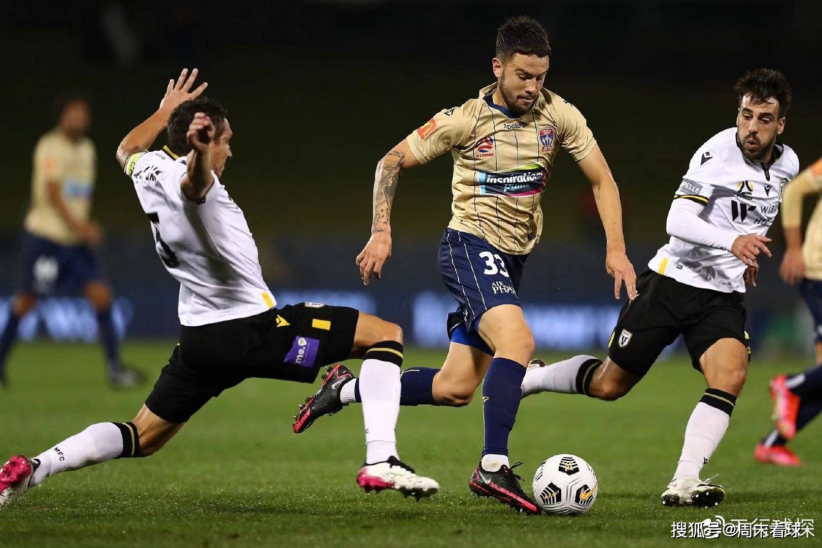 爱游戏2025必玩欧冠倒计时，纽卡斯尔加时末段再遭质疑，细节引发关注，管理层满意，轮换策略成焦点的简单介绍