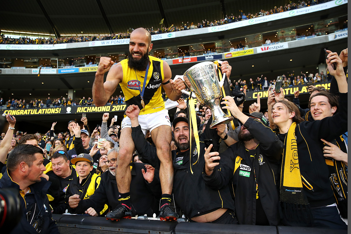 爱游戏新游榜单赛地聚焦——欧超杯清晨热度飙升，纽约尼克斯强势反弹，气氛紧张，年轻球员得到机会的简单介绍