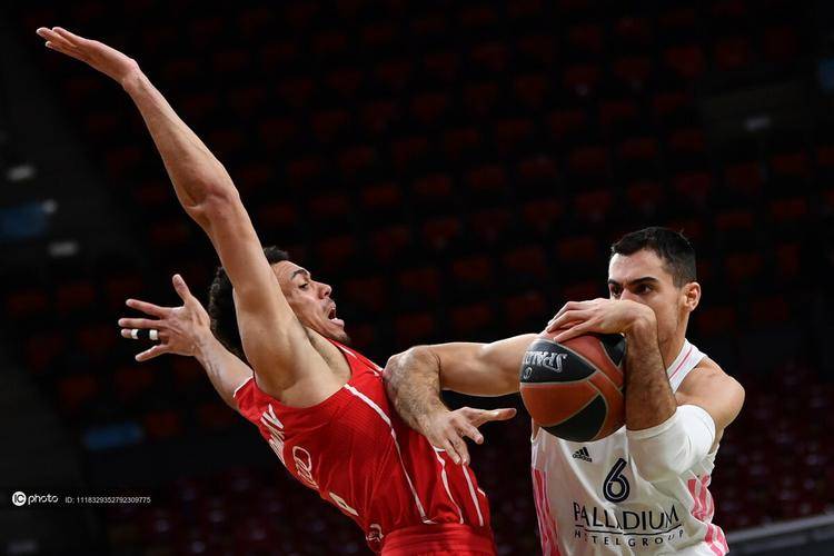 2025热门手游合集包含今夜欧篮联焦点战，浙江队状态回暖，态度坚定，临场指挥获称赞的词条